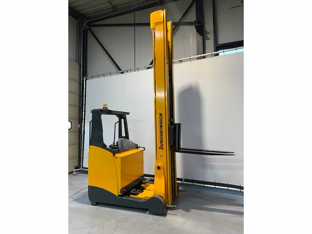 Jungheinrich etv 320 reach truck - afbeelding 7 van  8
