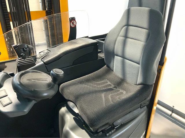 Jungheinrich etv 320 reach truck - afbeelding 7 van  26