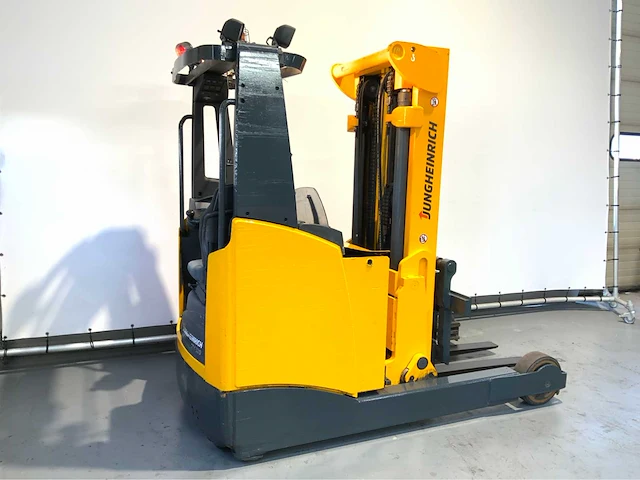 Jungheinrich etv 320 reach truck - afbeelding 12 van  16