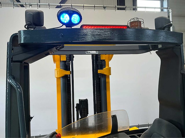 Jungheinrich etv 320 reach truck - afbeelding 8 van  24