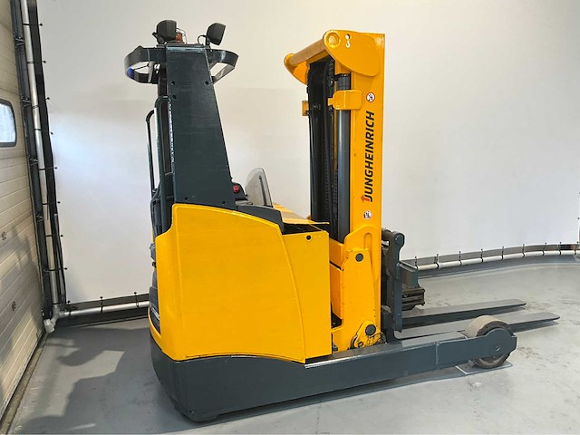 Jungheinrich etv 320 reach truck - afbeelding 21 van  24