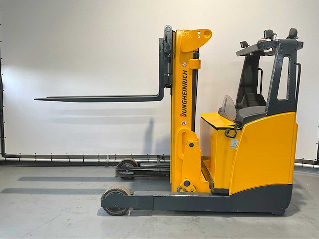 Jungheinrich etv 320 reach truck - afbeelding 24 van  24