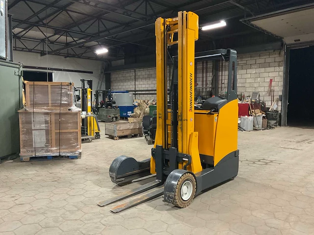 Jungheinrich etv c16 reach truck - afbeelding 1 van  9