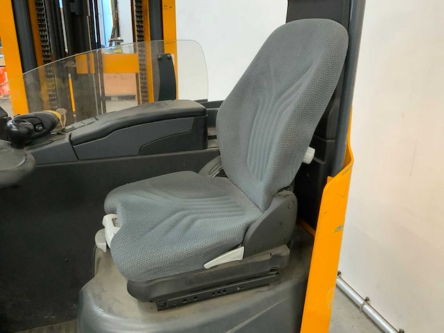 Jungheinrich etv216 reach truck - afbeelding 3 van  33