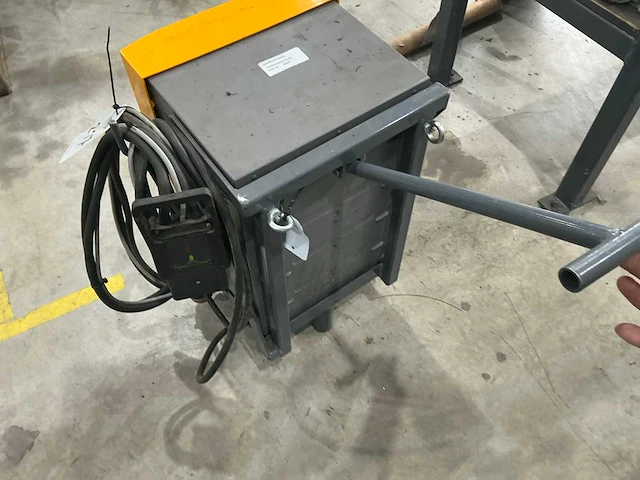 Jungheinrich slh 300i accu lader - afbeelding 5 van  5