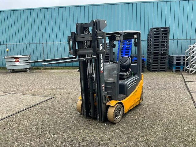 Jungheinrich vorkheftruck - afbeelding 1 van  9