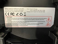 Jungwille - 2025 - 12/24 volt - startbooster / powerbank - afbeelding 7 van  9