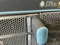 Juniper mx10008 router - afbeelding 12 van  16