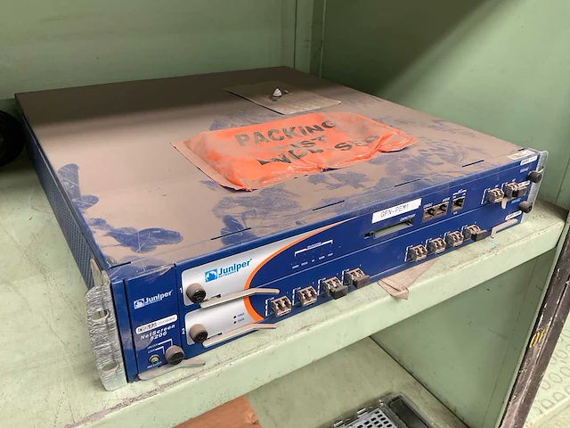 Juniper netscreen 5200 routers - afbeelding 1 van  2