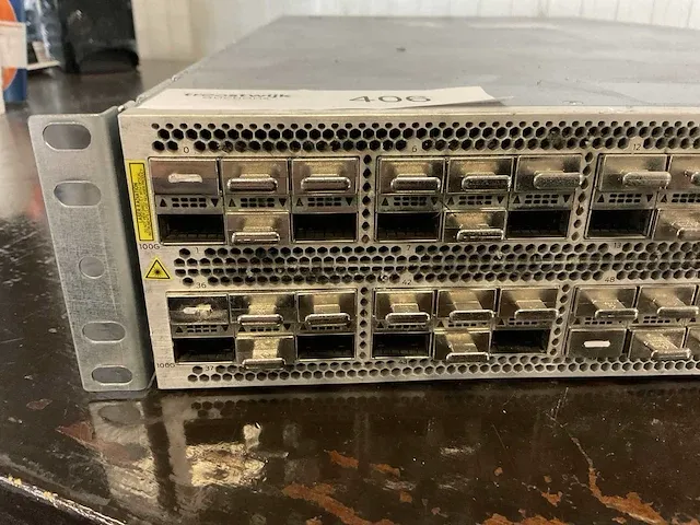 Juniper networks qfx100002-72q 2u switch - afbeelding 2 van  8