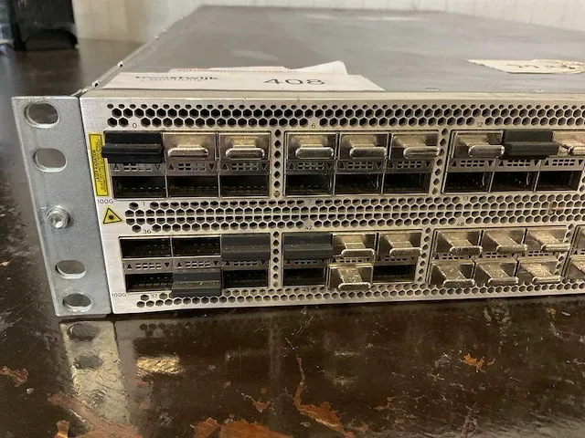 Juniper networks qfx100002-72q 2u switch - afbeelding 2 van  7