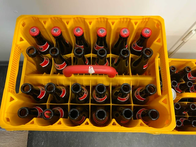 Jupiler / hertog jan bier en statiegeld kratten - afbeelding 2 van  4