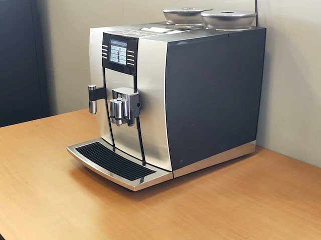 Jura - giga 5 - koffiemachine - afbeelding 3 van  7