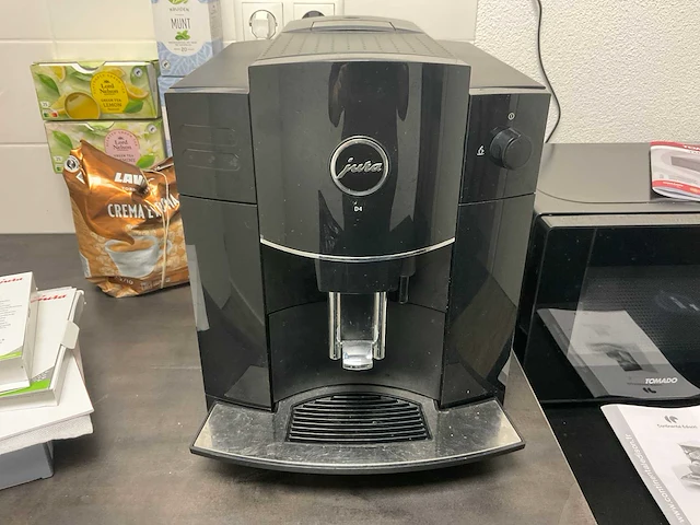 Jura d4 746 bonen koffiemachine - afbeelding 2 van  8
