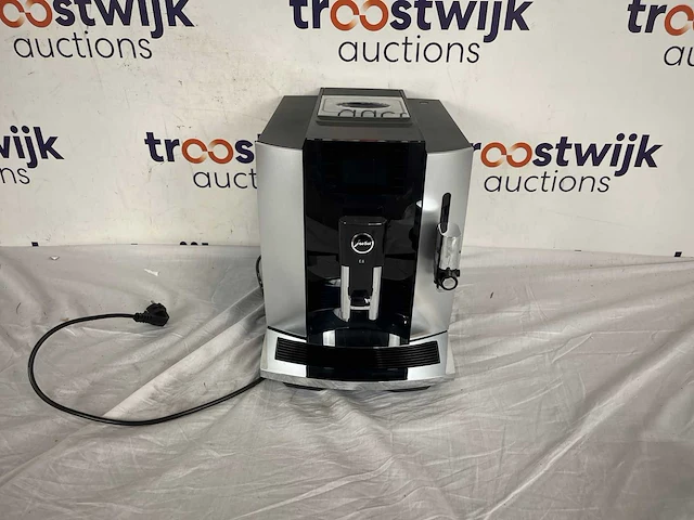 Jura e8 - volautomatische espressomachine - platina - eb - afbeelding 2 van  2