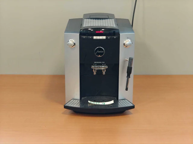 Jura f50 koffie & espressomachines - afbeelding 1 van  3