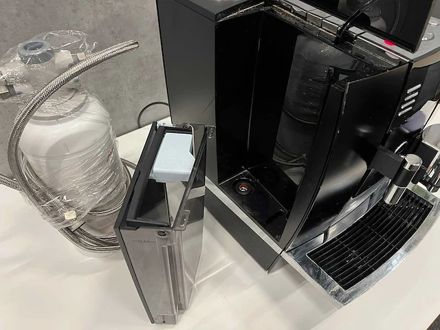Jura giga x8c - koffie- & espressomachines - afbeelding 3 van  9