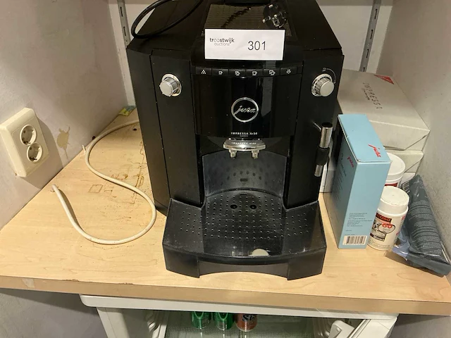 Jura impressa xf50 koffie- & espressomachine - afbeelding 2 van  4