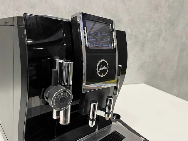 Jura impressa z9 - one touch koffiemachine - afbeelding 7 van  11