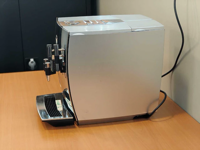 Jura j9 koffie & espressomachines - afbeelding 3 van  3
