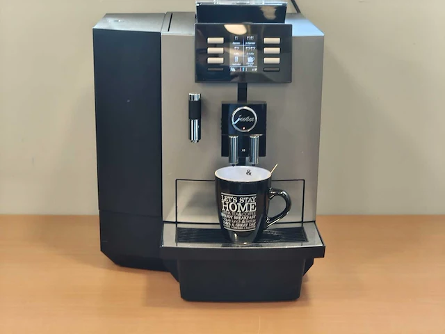 Jura x6 koffiemachine en espressomachine - afbeelding 1 van  4