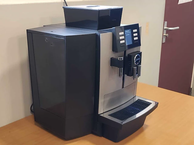 Jura x6 professionele koffiemachine en espresso - afbeelding 4 van  9