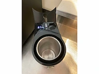 Jura x8 koffiemachine met melkopschuimer - afbeelding 10 van  11