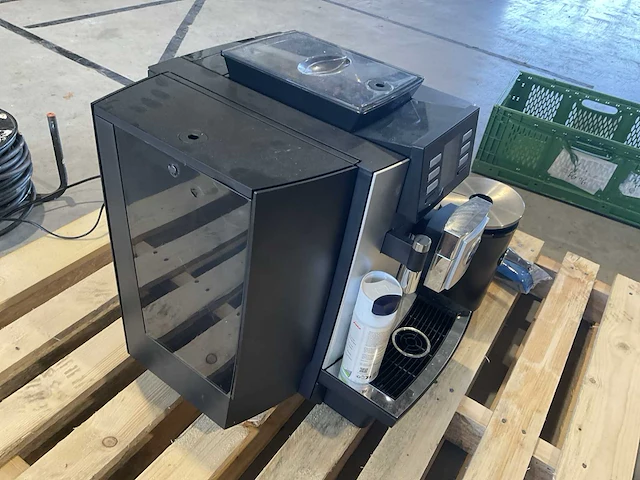 Jura x8 volautomatische koffiemachine - afbeelding 3 van  11