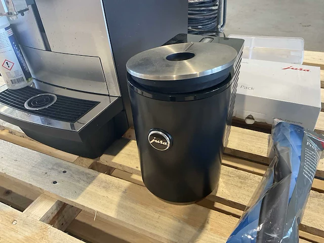 Jura x8 volautomatische koffiemachine - afbeelding 5 van  11