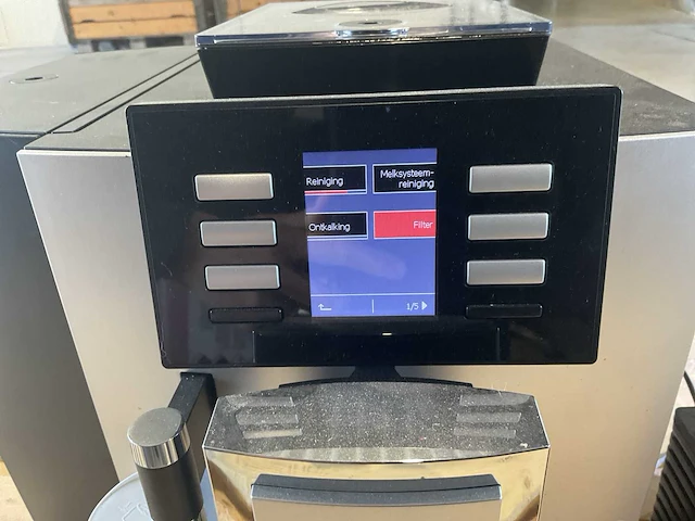Jura x8 volautomatische koffiemachine - afbeelding 10 van  11