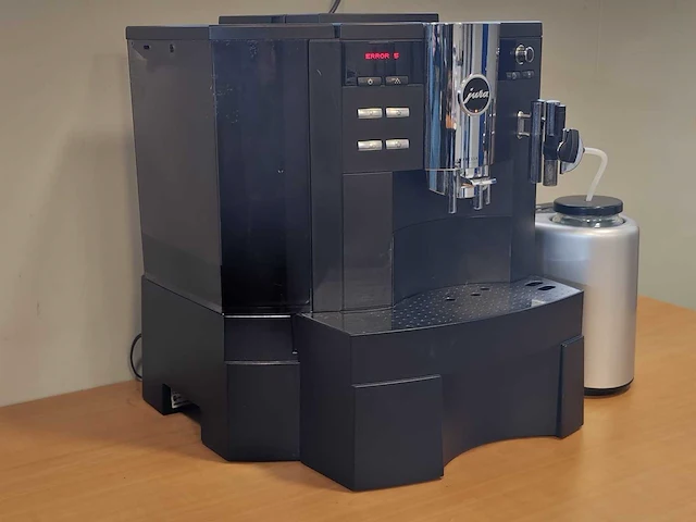 Jura xs 90 impressa en koffie espressomachine incl melk koeler - afbeelding 7 van  14