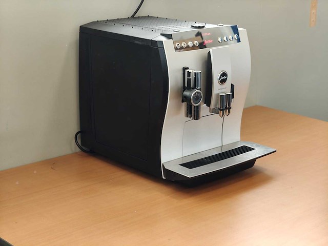 Jura z 7 koffiemachine - afbeelding 3 van  4