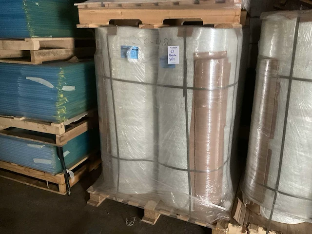 Jushi group e6crmc350 polyester poedergebonden glasvezelmat op rol (4x) - afbeelding 1 van  3