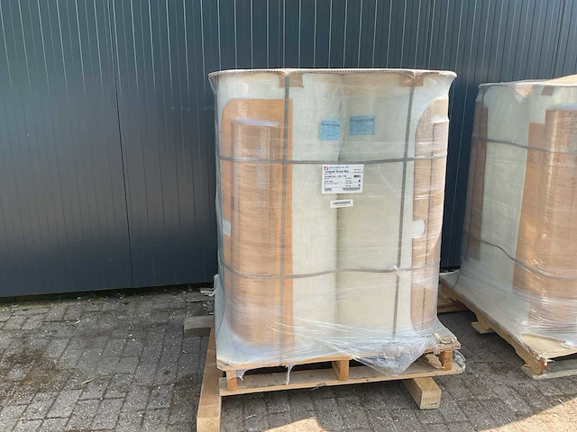 Jushi group e6crmc450 polyester poedergebonden glasvezelmat op rol (4x) - afbeelding 1 van  5