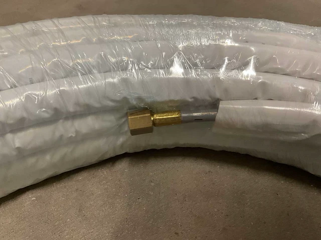 Justcooling fastpipe 1/4” rol á 50m geïsoleerde koelleiding - afbeelding 3 van  3