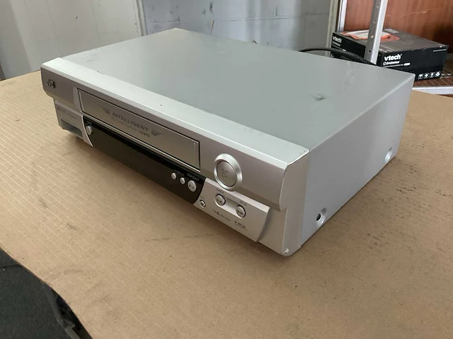 Jvc hr-j6009um videorecorder - afbeelding 3 van  6