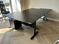 Jysk svaneke electrisch verstelbaar bureau (3x)