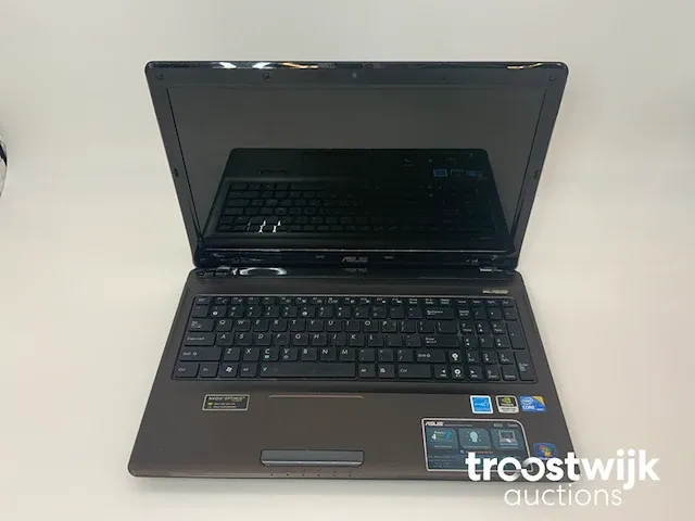 K52jc 15.6”, core(tm) i3 m370, 4 gb ram, 640 gb hdd laptop - afbeelding 1 van  6