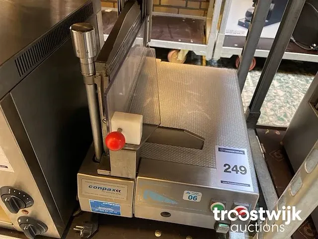 Kaas snijmachine - afbeelding 1 van  3