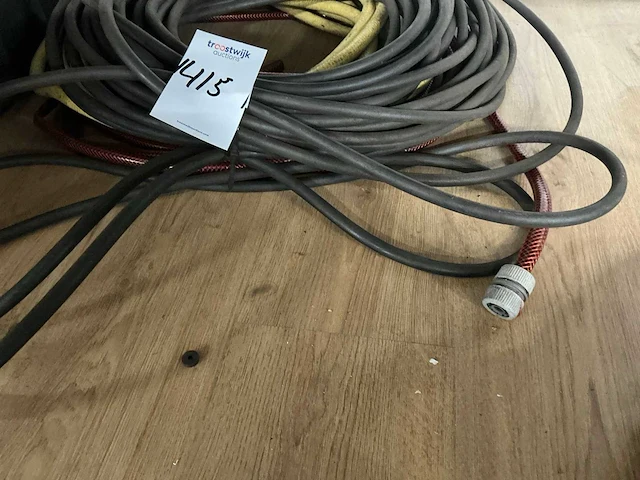 Kabel en slang - afbeelding 2 van  2