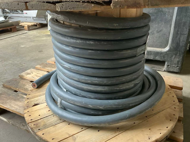 Kabel op haspel - afbeelding 5 van  5