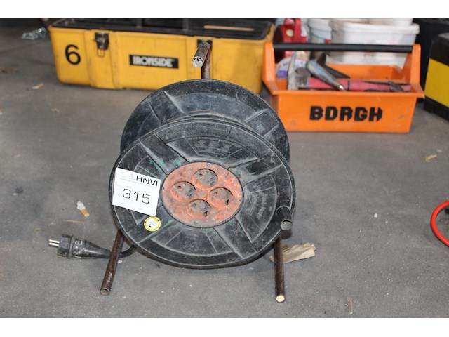 Kabelhaspel. - afbeelding 1 van  1