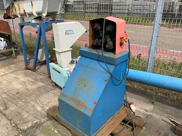 Kabelstripmachine - afbeelding 1 van  6