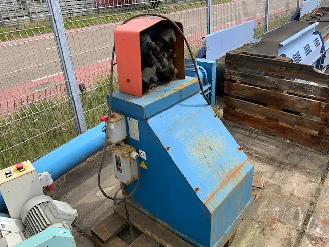 Kabelstripmachine - afbeelding 2 van  6