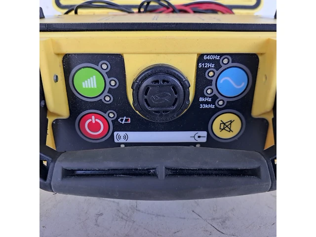 Kabelzoeker met diepte uitlezing incl. generator leica, digicat 550i xf, bouwjaar 2014 - afbeelding 12 van  13