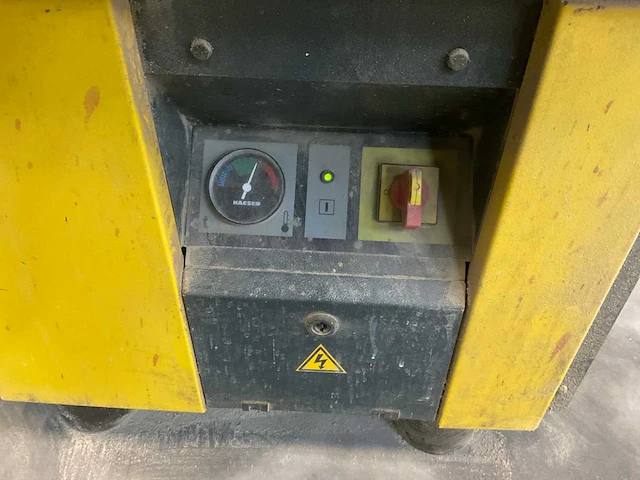 Kaeser airtower 11 schroefcompressor + persluchttank - afbeelding 8 van  10