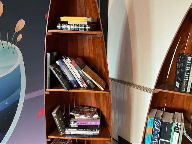 Kajak design boekenkast 190x54x35cm - afbeelding 4 van  9