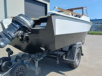 Kajuit boot met buitenboord motor en trailer - afbeelding 4 van  55