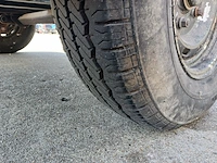 Kajuit boot met buitenboord motor en trailer - afbeelding 43 van  55