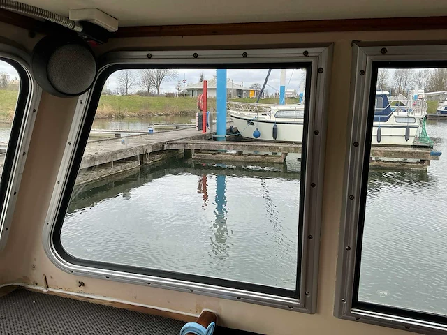 Kajuit sloep (de kok) mercedes om626 diesel - afbeelding 21 van  44